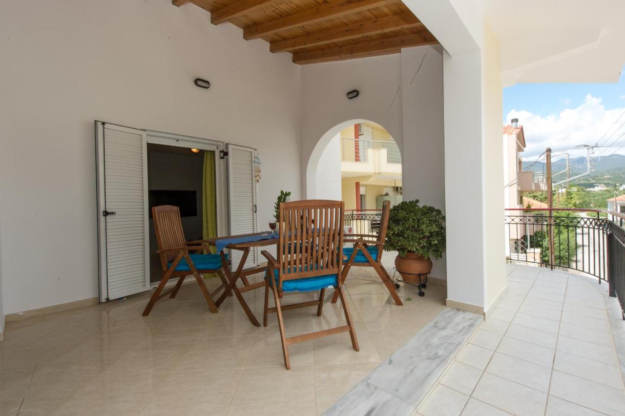 Thano'S Stylish Flat Just 150M To The Beach Farai Exterior photo